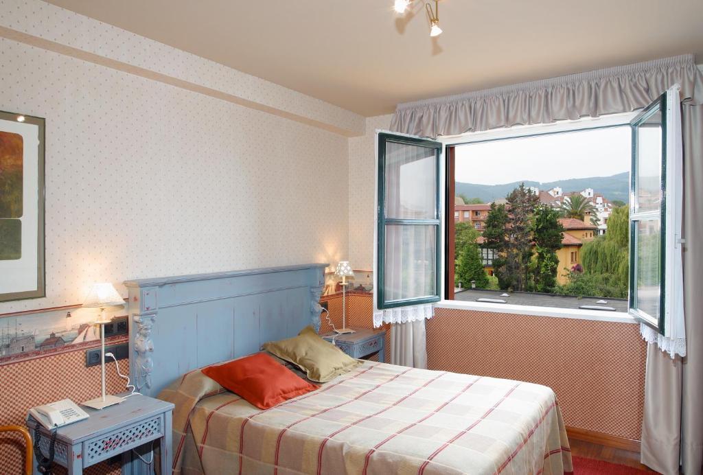 Hotel Avenida Real Villaviciosa  Pokoj fotografie