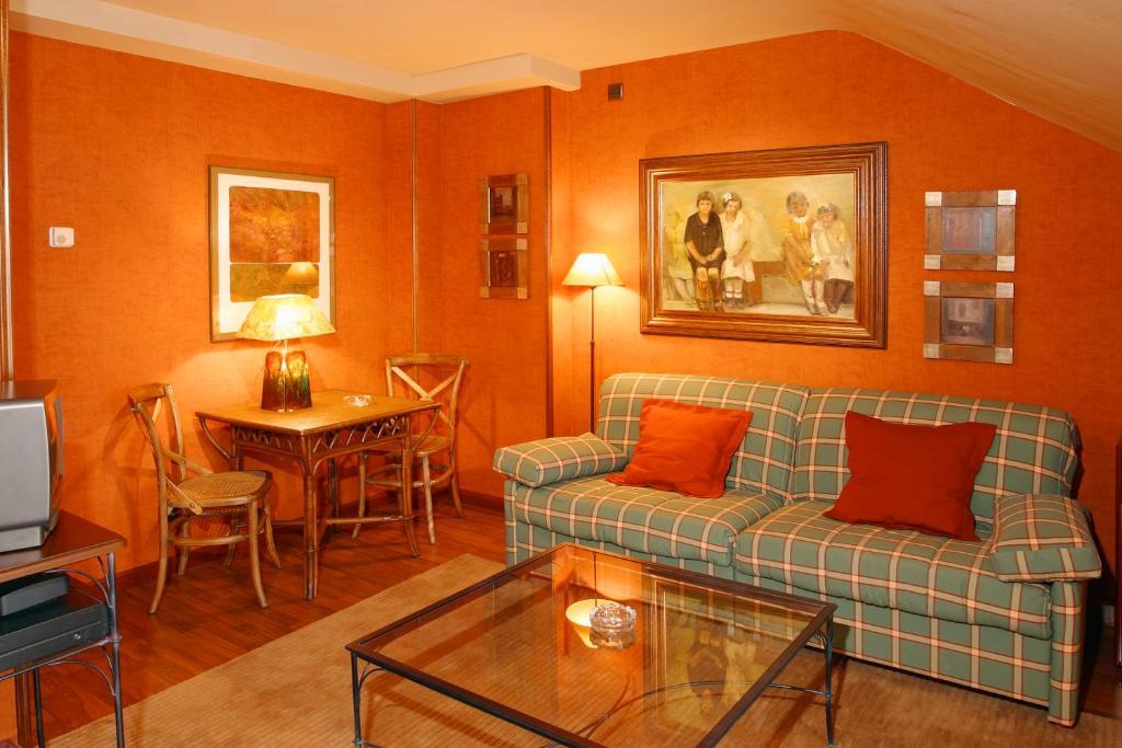 Hotel Avenida Real Villaviciosa  Pokoj fotografie