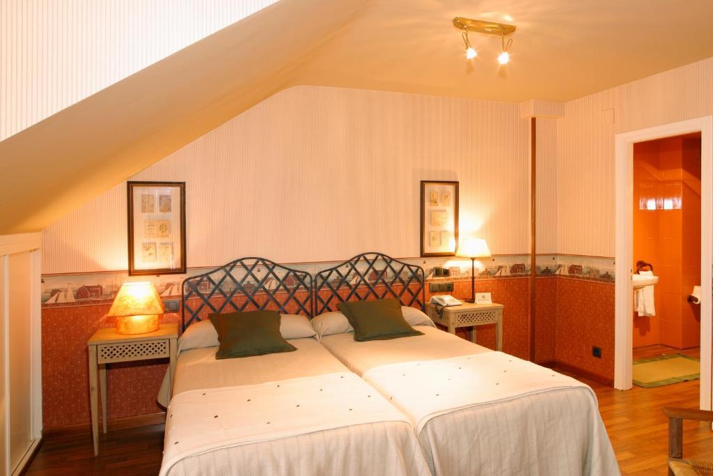 Hotel Avenida Real Villaviciosa  Pokoj fotografie